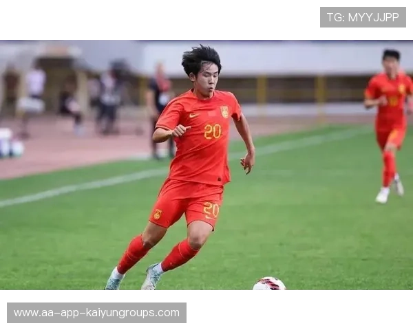 国足新星爆射世界波，全场最佳